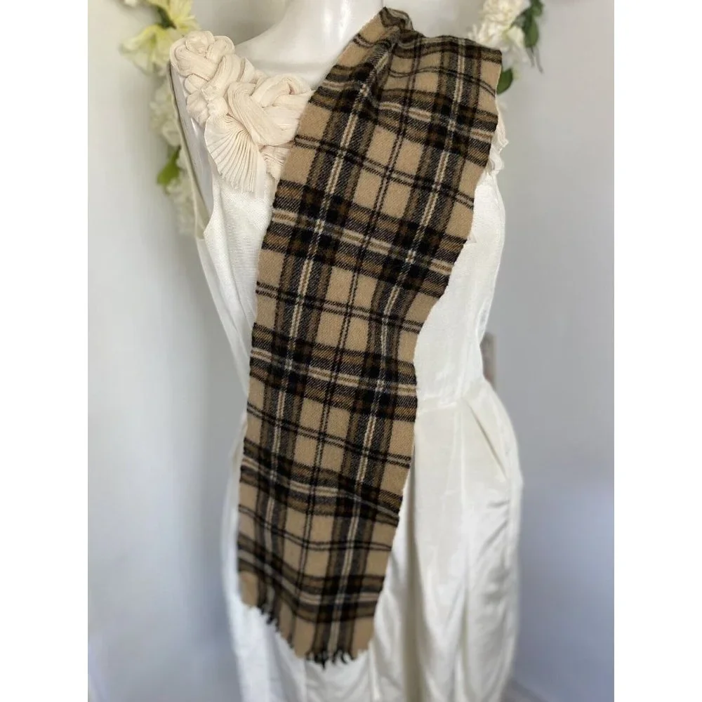 The Woollen Mill Of Princes St Edinburgh Lambswool Scarf Pure New Wool Plaid EUC